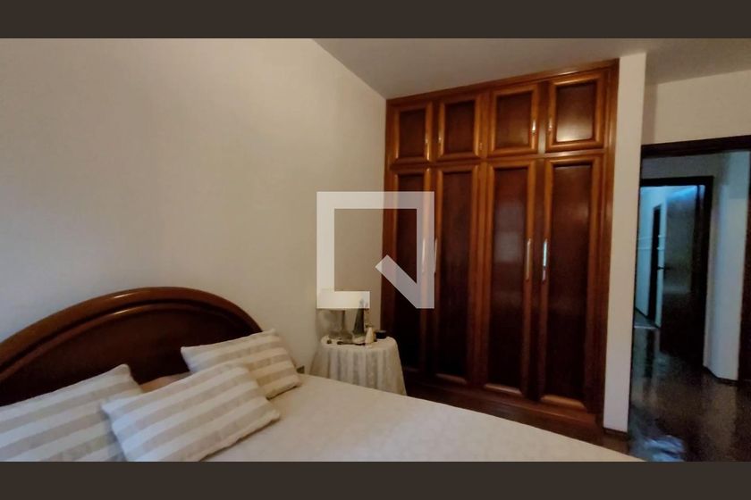 Casa à Venda - Jardim Santana, 5 Quartos,  2234 m2 em , Campinas - sp | SoloBR