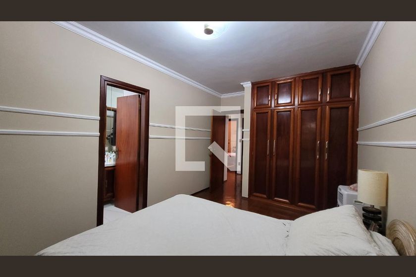 Casa à Venda - Jardim Santana, 5 Quartos,  2234 m2 em , Campinas - sp | SoloBR