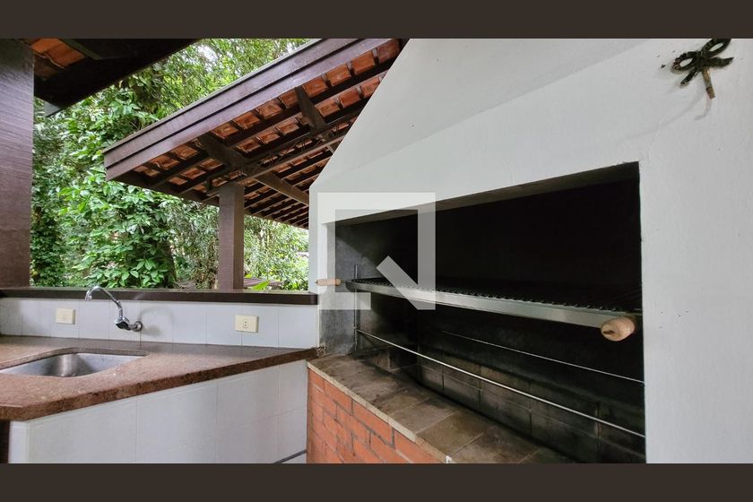 Casa à Venda - Jardim Santana, 5 Quartos,  2234 m2 em , Campinas - sp | SoloBR