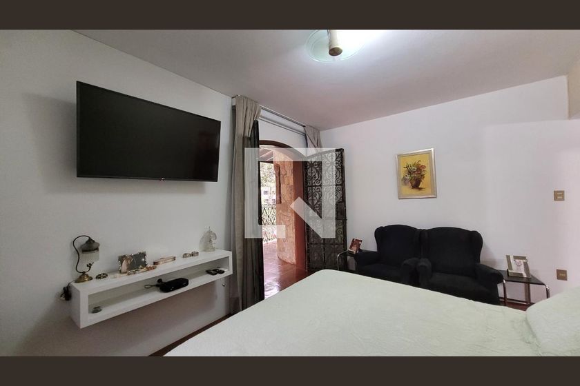 Casa à Venda - Jardim Santana, 5 Quartos,  2234 m2 em , Campinas - sp | SoloBR