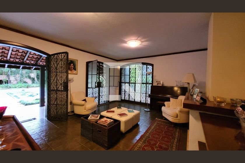 Casa à Venda - Jardim Santana, 5 Quartos,  2234 m2 em , Campinas - sp | SoloBR
