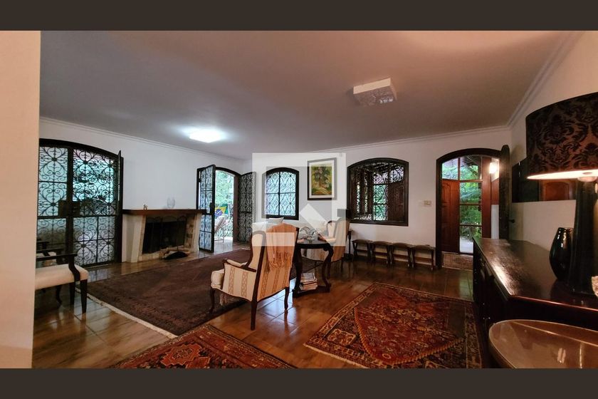 Casa à Venda - Jardim Santana, 5 Quartos,  2234 m2 em , Campinas - sp | SoloBR