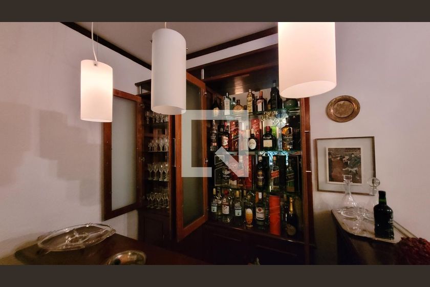Casa à Venda - Jardim Santana, 5 Quartos,  2234 m2 em , Campinas - sp | SoloBR