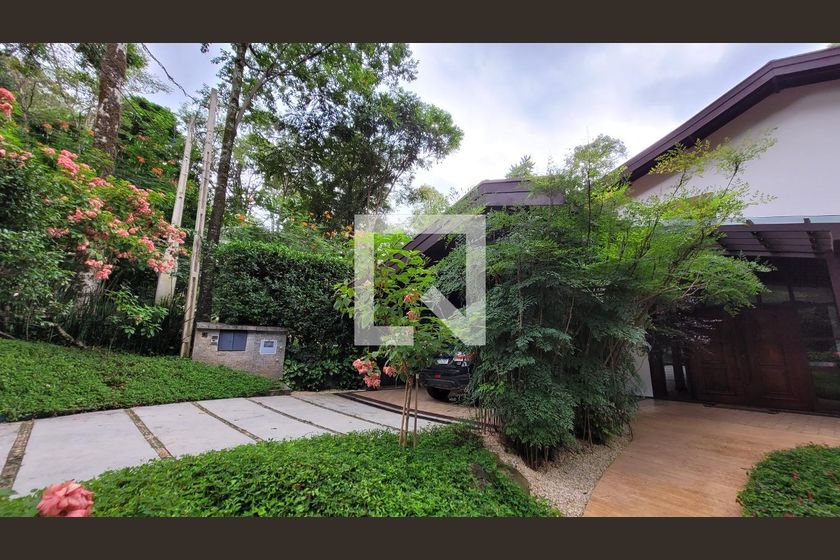 Casa à Venda - Jardim Santana, 5 Quartos,  2234 m2 em , Campinas - sp | SoloBR