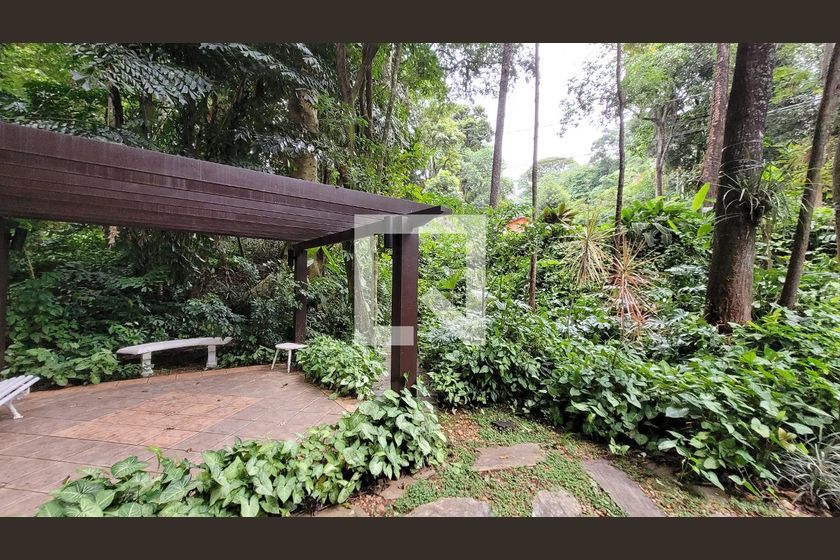 Casa à Venda - Jardim Santana, 5 Quartos,  2234 m2 em , Campinas - sp | SoloBR