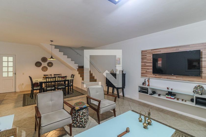 Casa, 5 quartos, 220 m² - Foto 3