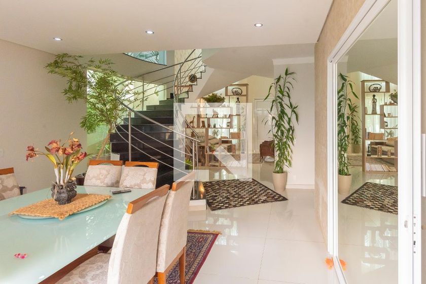 Casa à Venda - Swiss Park, 4 Quartos,  320 m2 em , Campinas - sp | SoloBR