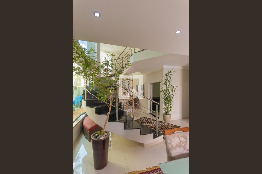 Casa à Venda - Swiss Park, 4 Quartos,  320 m2 em , Campinas - sp | SoloBR