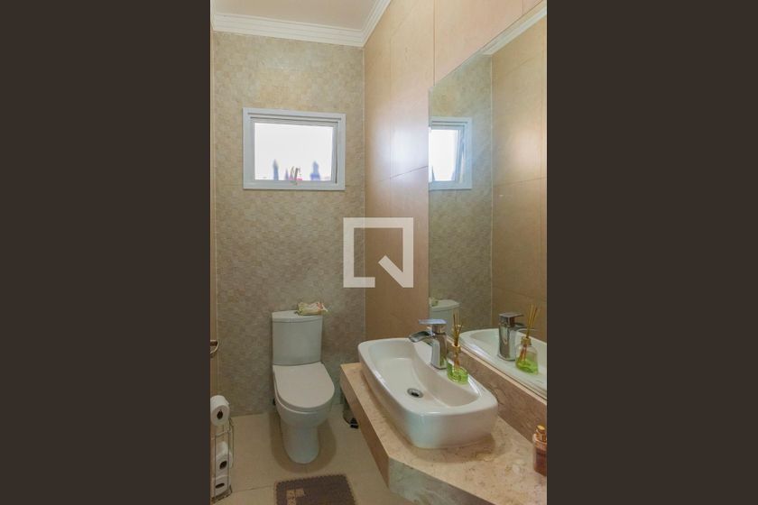 Casa à Venda - Swiss Park, 4 Quartos,  320 m2 em , Campinas - sp | SoloBR
