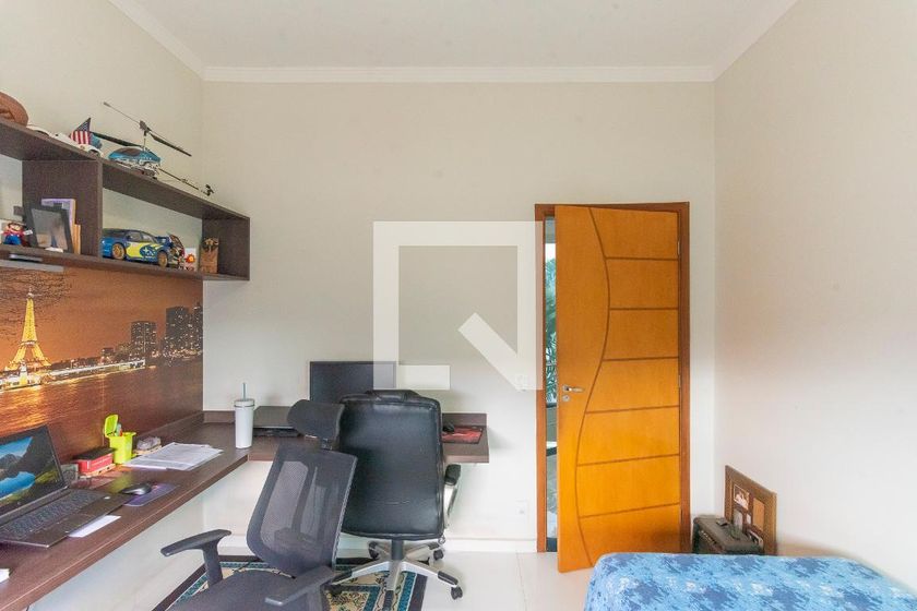 Casa à Venda - Swiss Park, 4 Quartos,  320 m2 em , Campinas - sp | SoloBR