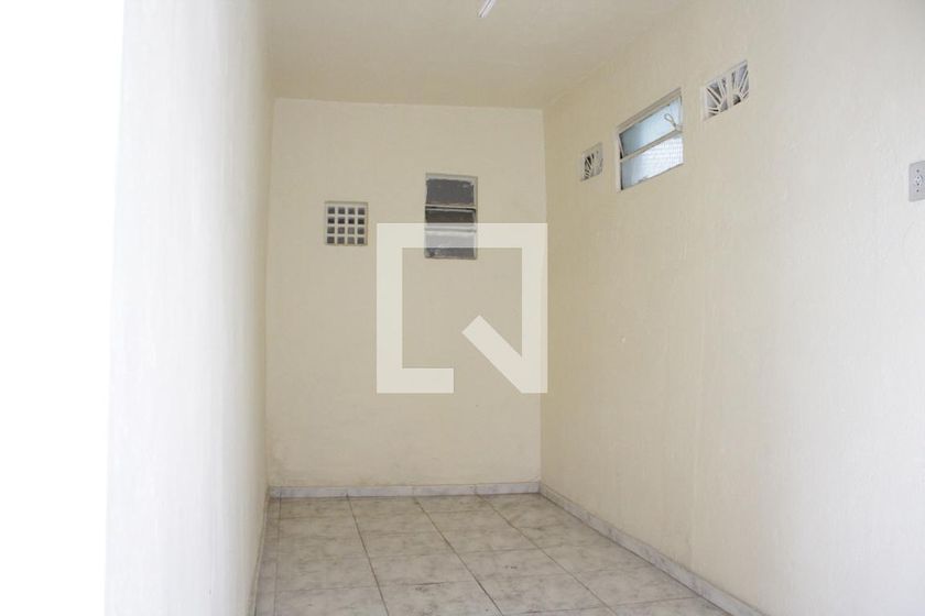 Casa, 1 quarto, 300 m² - Foto 23