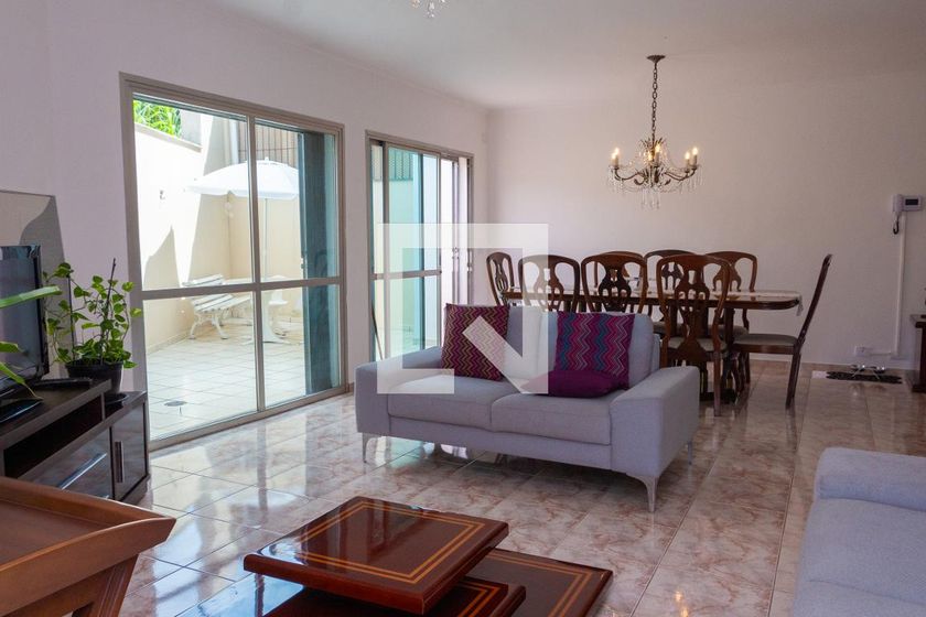 Casa, 4 quartos, 228 m² - Foto 1