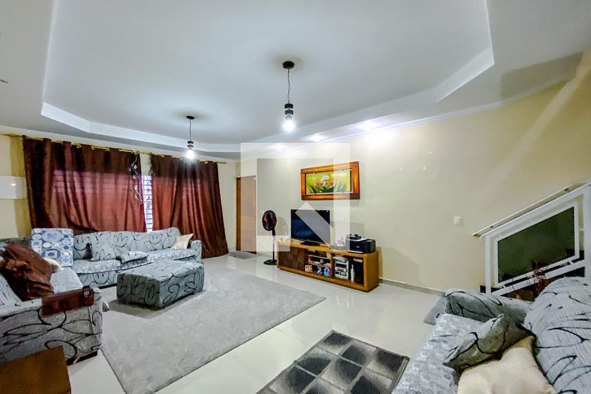Casa, 4 quartos, 255 m² - Foto 1