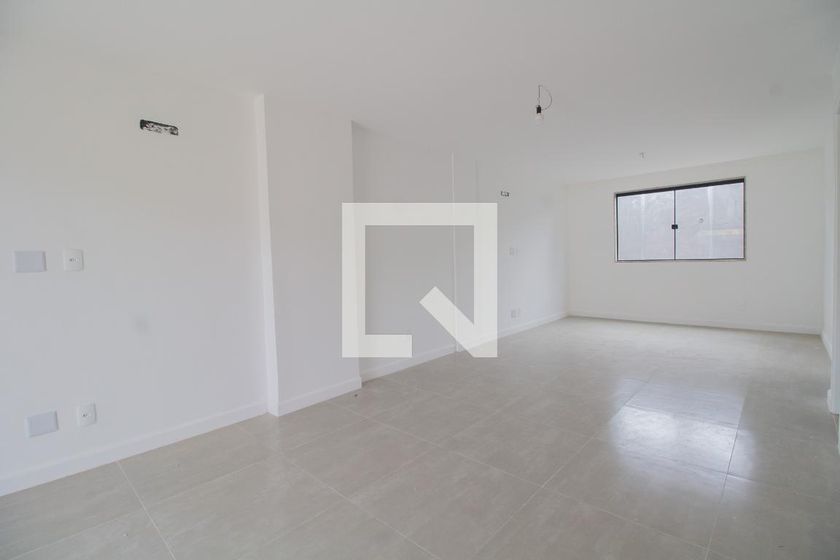 Casa, 3 quartos, 210 m² - Foto 2