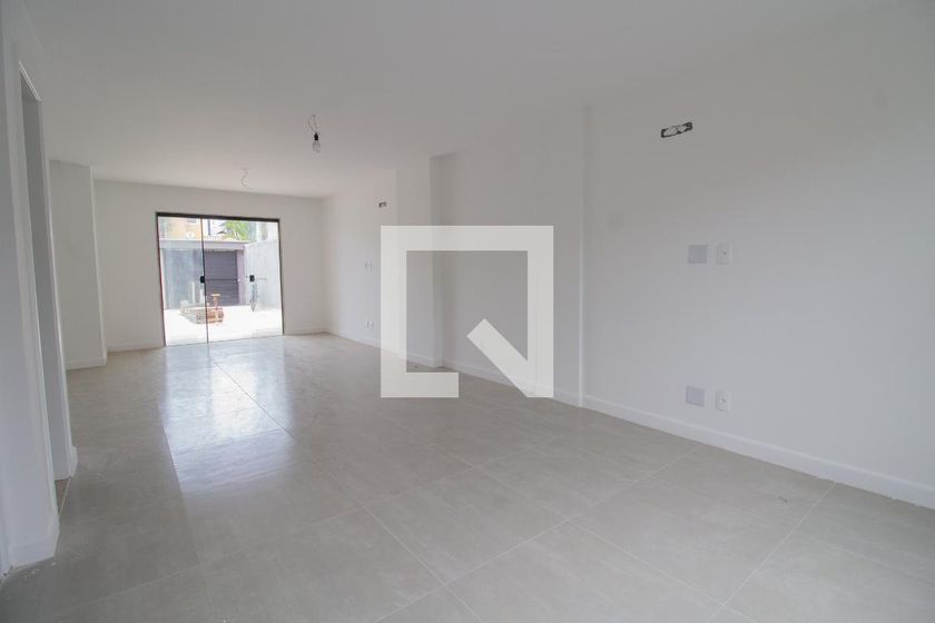 Casa, 3 quartos, 210 m² - Foto 3