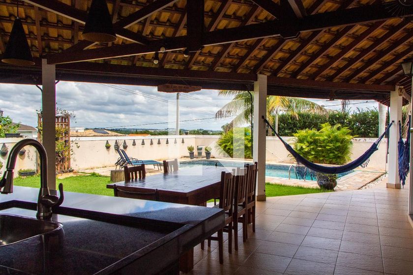 Casa à Venda - Centro, 4 Quartos,  422 m2 em , Campinas - sp | SoloBR