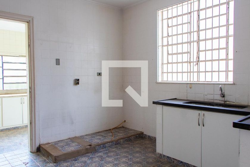 Casa à Venda - Guanabara, 5 Quartos,  561 m2 em , Campinas - sp | SoloBR