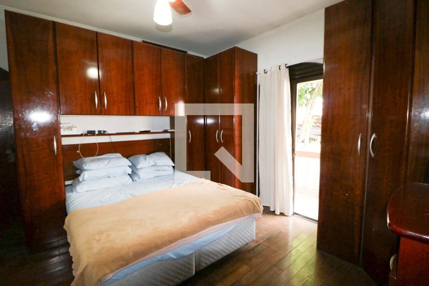 Casa, 3 quartos, 220 m² - Foto 31