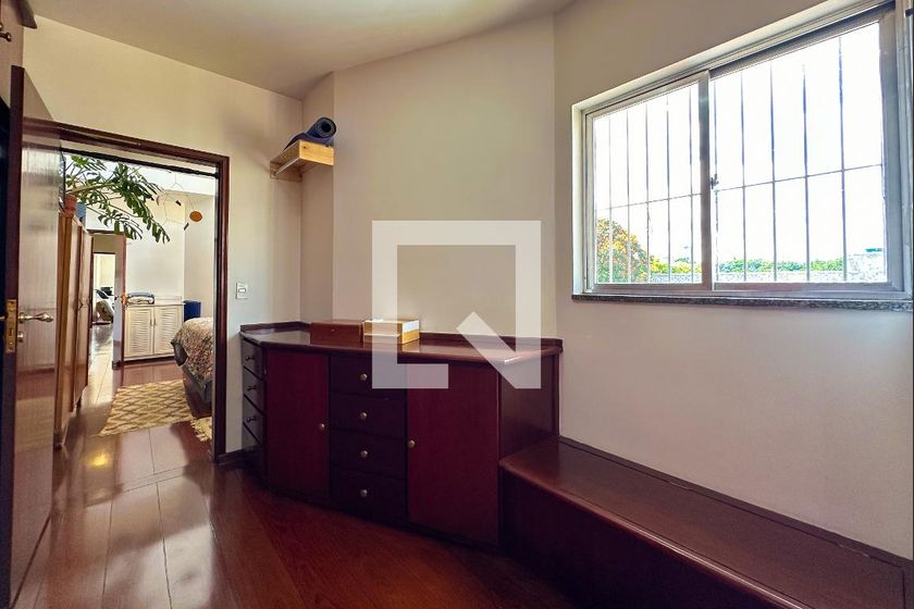 Casa, 3 quartos, 288 m² - Foto 37