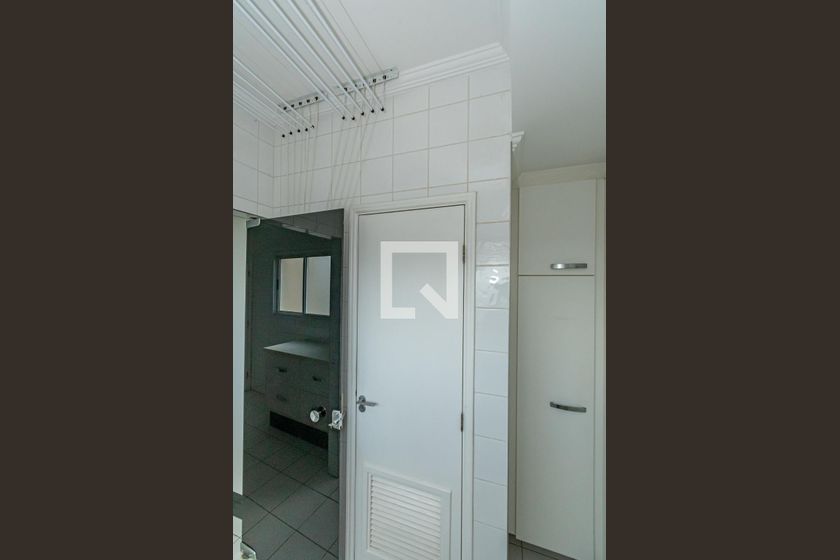 Apartamento à Venda - Vila Brandina, 3 Quartos,  260 m2 em , Campinas - sp | SoloBR