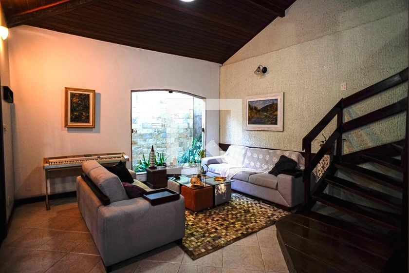 Casa com 4 quartos à venda em Vila Progresso, Niterói por R$ 950.000,00