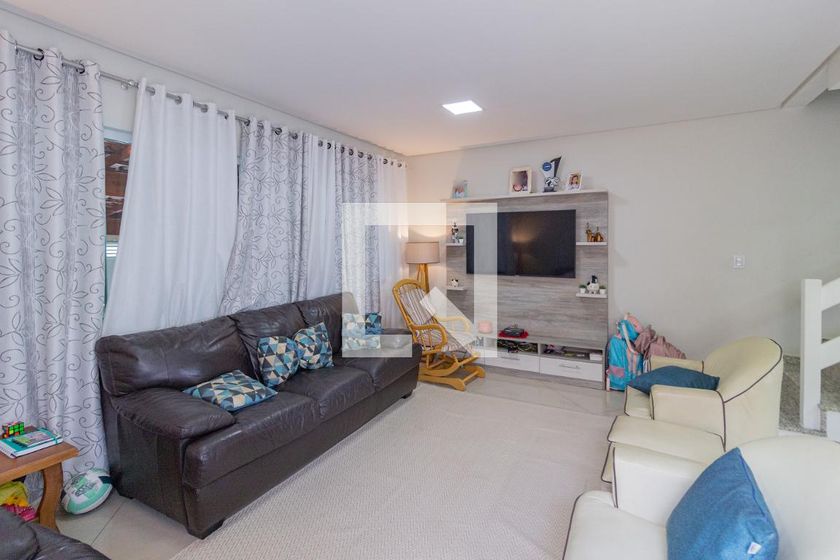 Casa, 3 quartos, 230 m² - Foto 2