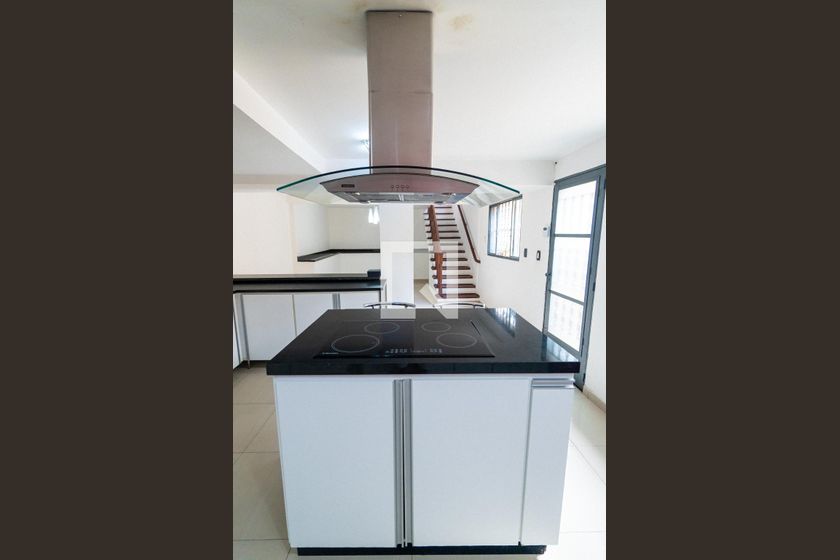 Casa, 3 quartos, 242 m² - Foto 37