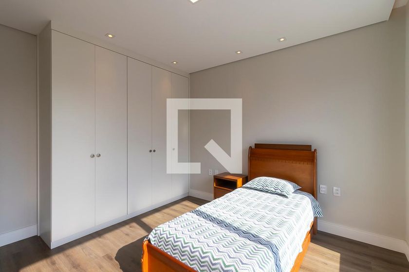 Casa à Venda - Swiss Park, 3 Quartos,  304 m2 em , Campinas - sp | SoloBR