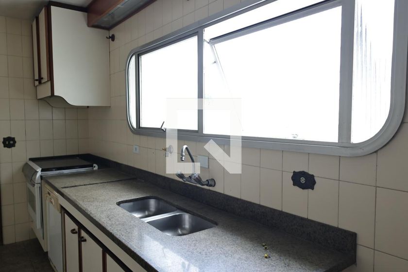 Apartamento, 4 quartos, 270 m² - Foto 227