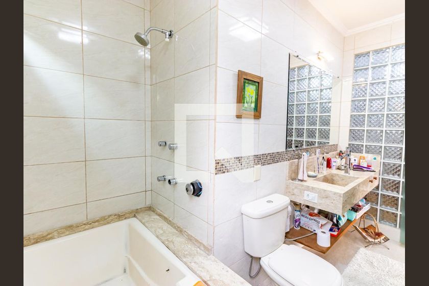 Casa, 3 quartos, 228 m² - Foto 60