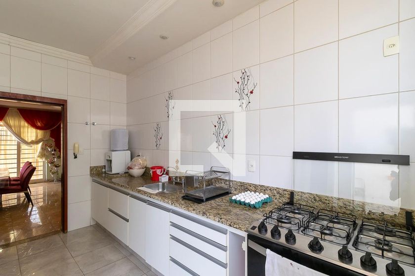 Casa à Venda - Jardim Chapadão, 5 Quartos,  394 m2 em , Campinas - sp | SoloBR