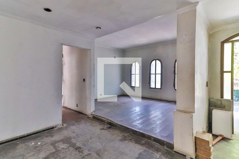 Casa, 4 quartos, 235 m² - Foto 2