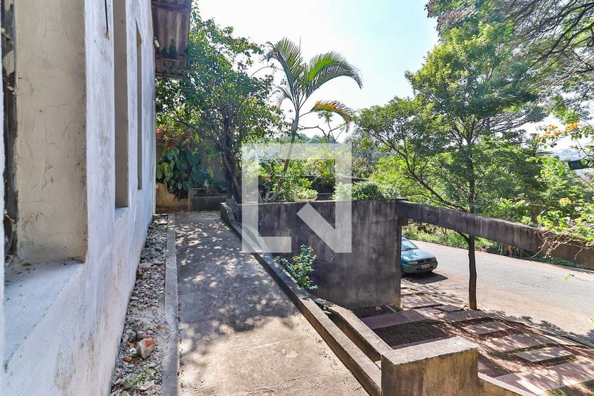 Casa, 4 quartos, 235 m² - Foto 49