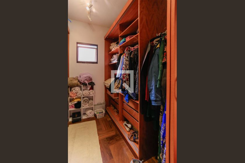 Casa, 4 quartos, 246 m² - Foto 33