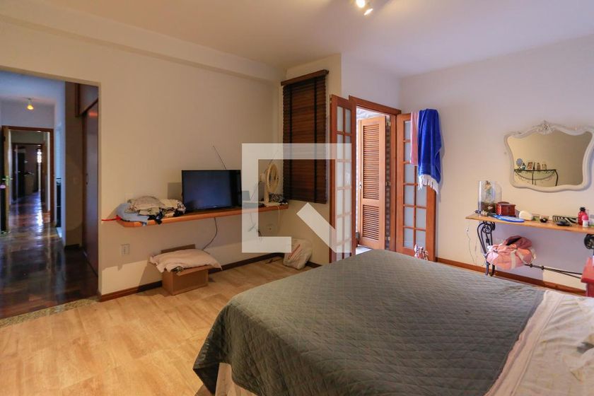 Casa, 4 quartos, 246 m² - Foto 40