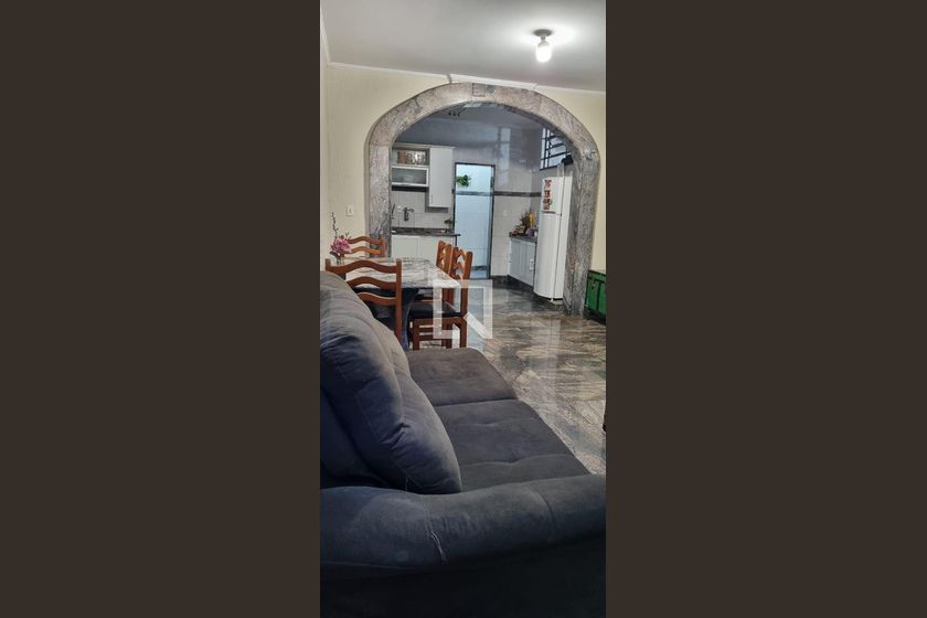 Casa, 3 quartos, 220 m² - Foto 2
