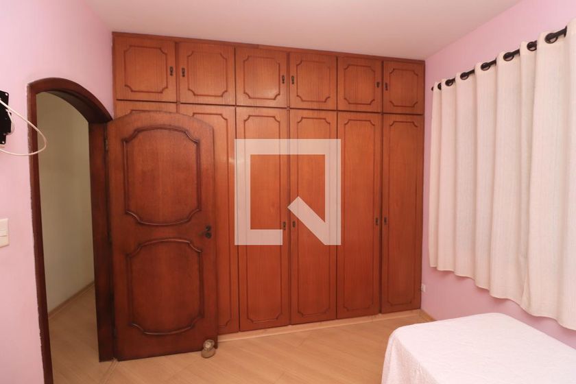 Casa, 3 quartos, 240 m² - Foto 35