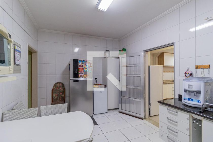Casa, 4 quartos, 320 m² - Foto 29
