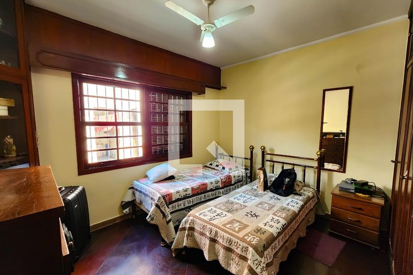 Casa, 5 quartos, 240 m² - Foto 31
