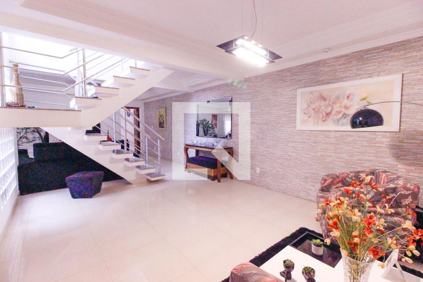 Casa, 3 quartos, 370 m² - Foto 2