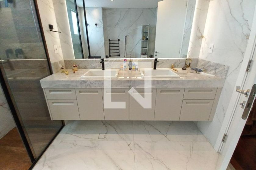 Apartamento à Venda - Cambuí, 3 Quartos,  256 m2 em , Campinas - sp | SoloBR