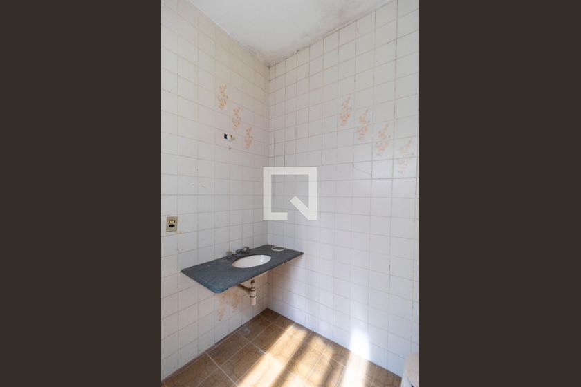 Casa à Venda - Jardim Santana, 5 Quartos,  120 m2 em , Campinas - sp | SoloBR
