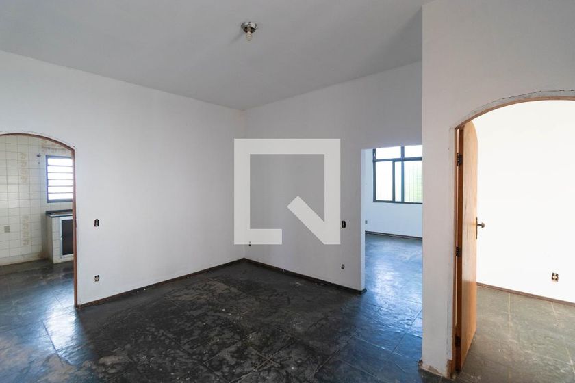 Casa à Venda - Jardim Santana, 5 Quartos,  120 m2 em , Campinas - sp | SoloBR