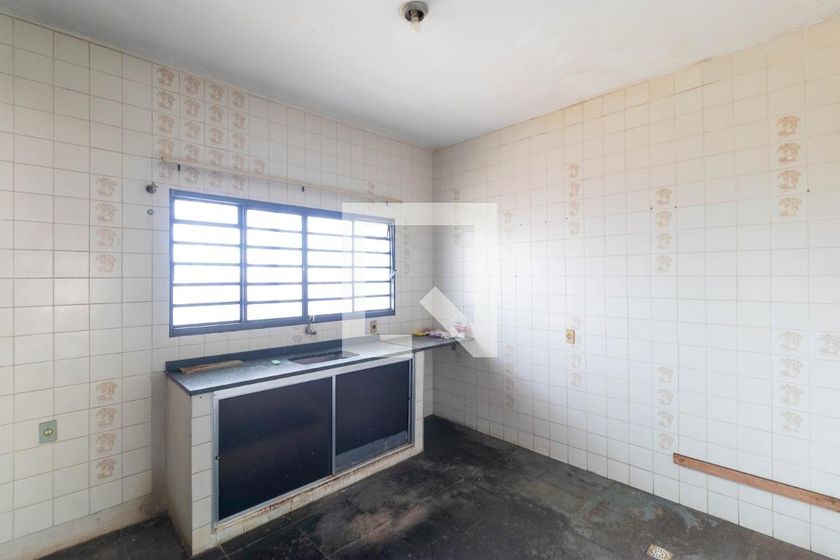 Casa à Venda - Jardim Santana, 5 Quartos,  120 m2 em , Campinas - sp | SoloBR