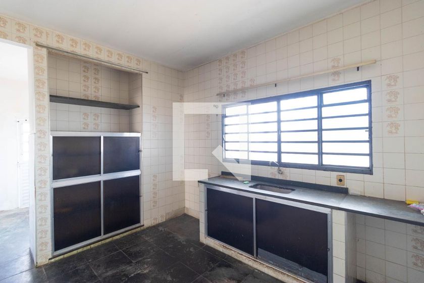 Casa à Venda - Jardim Santana, 5 Quartos,  120 m2 em , Campinas - sp | SoloBR