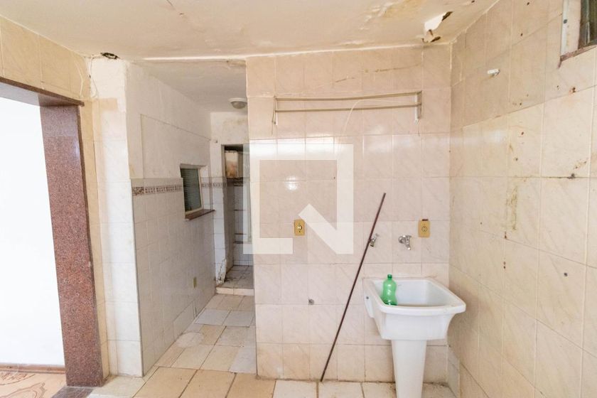 Casa à Venda - Jardim Santana, 5 Quartos,  120 m2 em , Campinas - sp | SoloBR