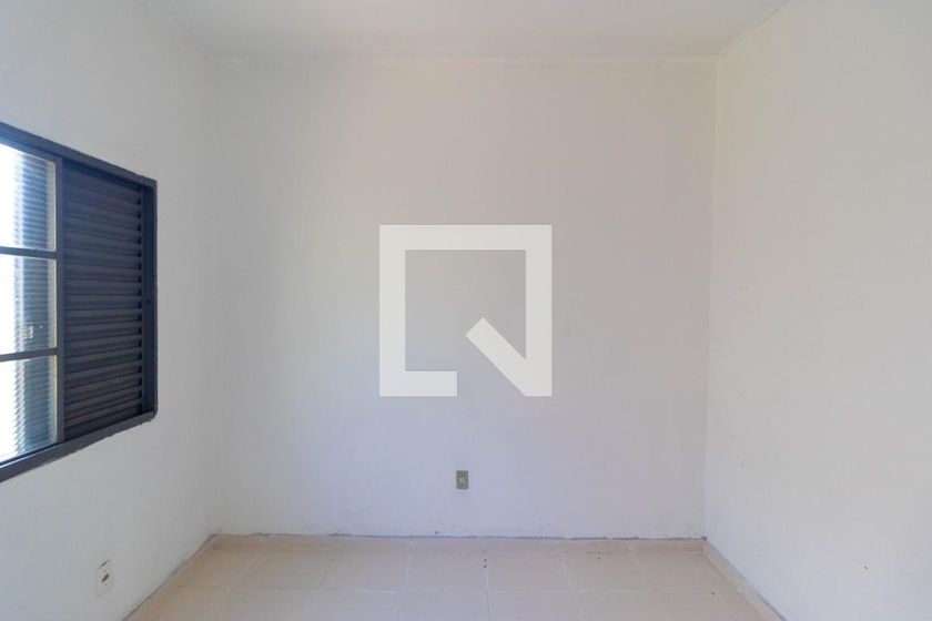 Casa à Venda - Jardim Santana, 5 Quartos,  120 m2 em , Campinas - sp | SoloBR