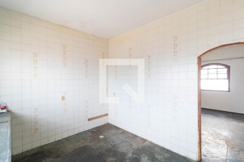 Casa à Venda - Jardim Santana, 5 Quartos,  120 m2 em , Campinas - sp | SoloBR