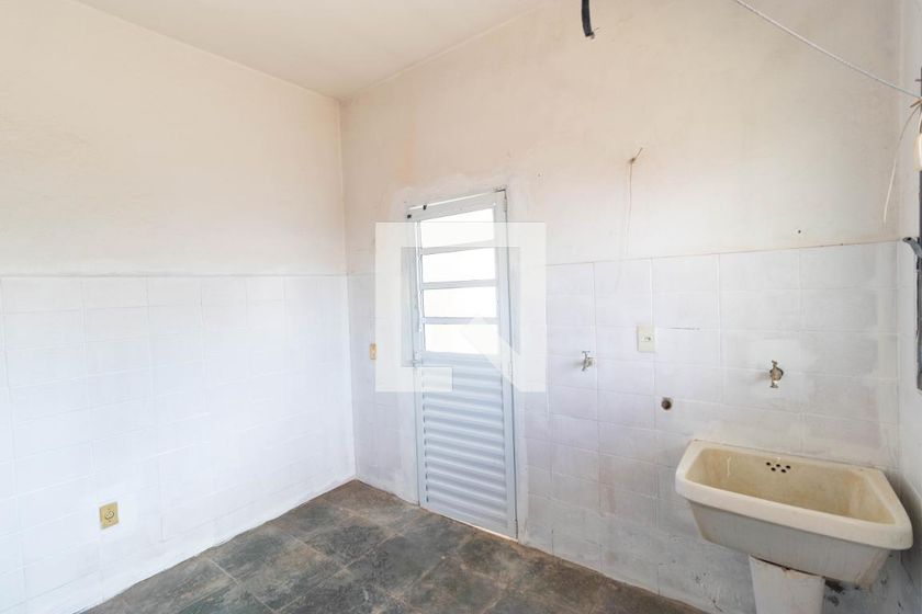 Casa à Venda - Jardim Santana, 5 Quartos,  120 m2 em , Campinas - sp | SoloBR