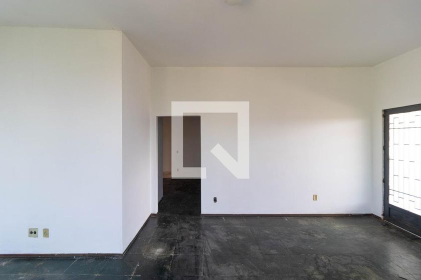 Casa à Venda - Jardim Santana, 5 Quartos,  120 m2 em , Campinas - sp | SoloBR